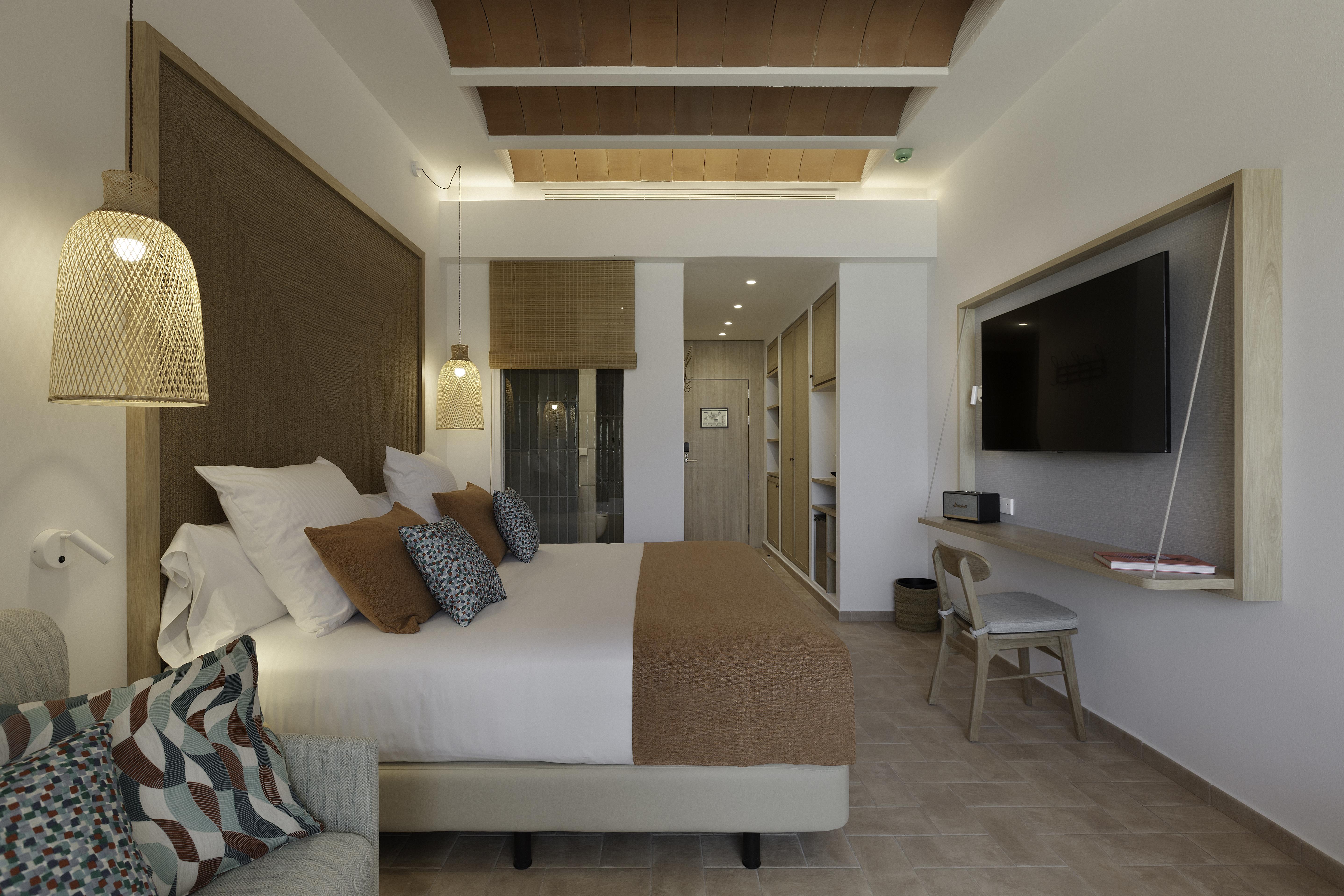 Cala San Miguel Ibiza Resort, Adults Only, Curio Collection By Hilton Port de Sant Miguel Luaran gambar Deluxe room
